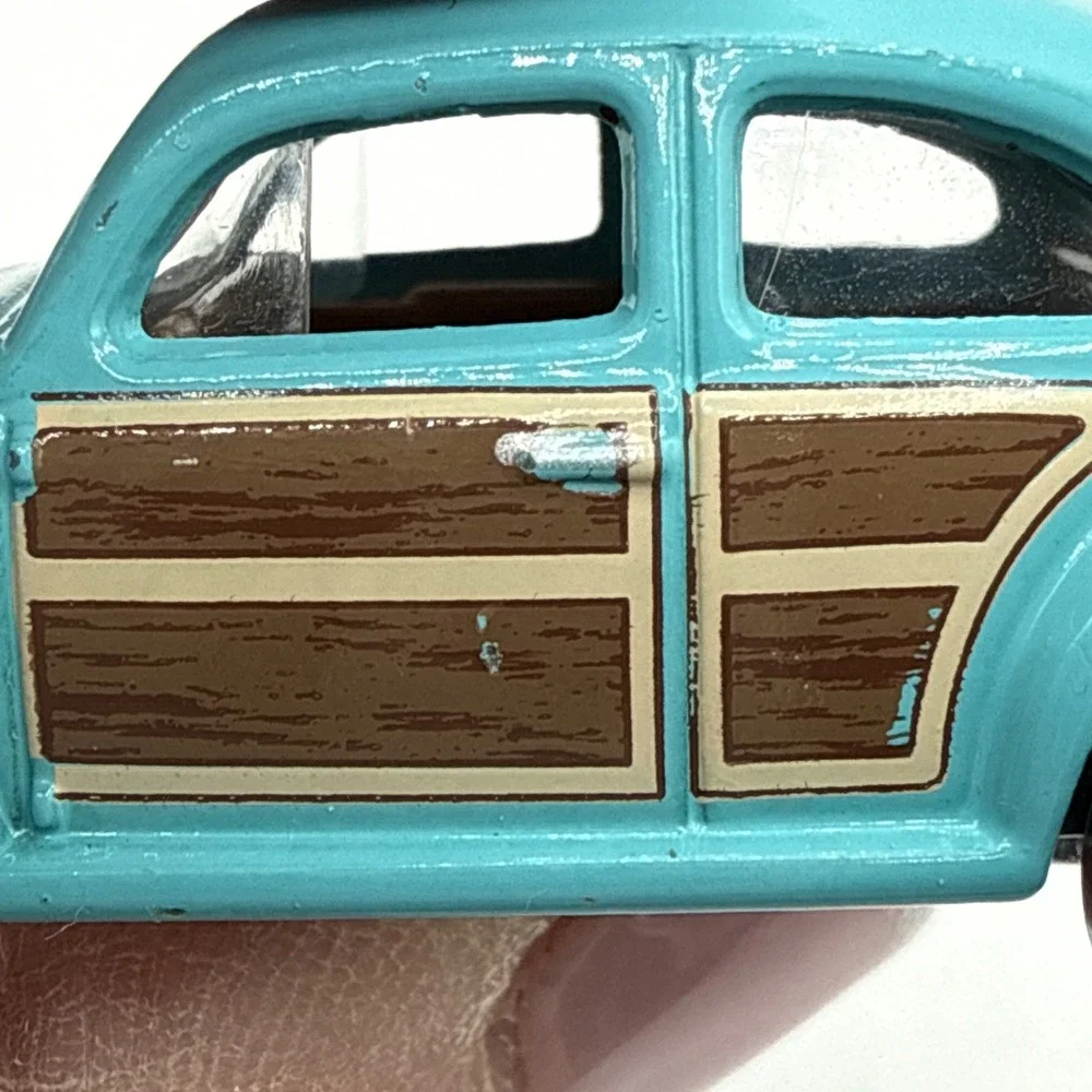 1988 HOT WHEELS VOLKSWAGEN BEETLE BUG BLUE &‎ WOOD TONE 1:64
